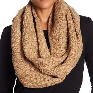 MICHAEL KORS Infinity Thick Ribbed Cable Knit Brown Camel Winter Scarf